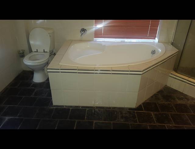 1 bed property to rent in LANGERUG